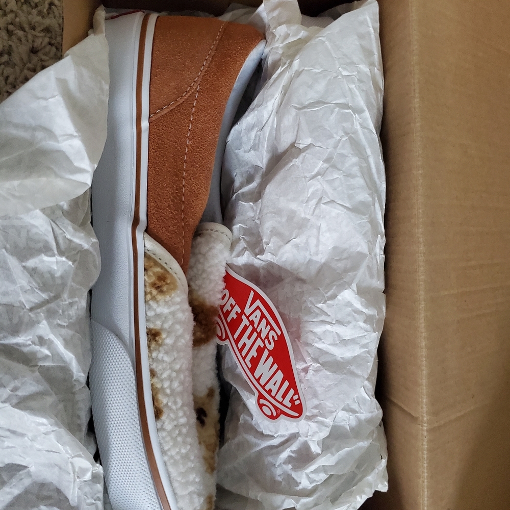 Vans Shoes/ slip on - Picture 2 of 5